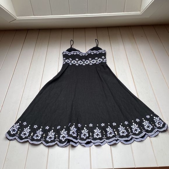 Muse Designer Linen Sundress - Picture 5 of 11